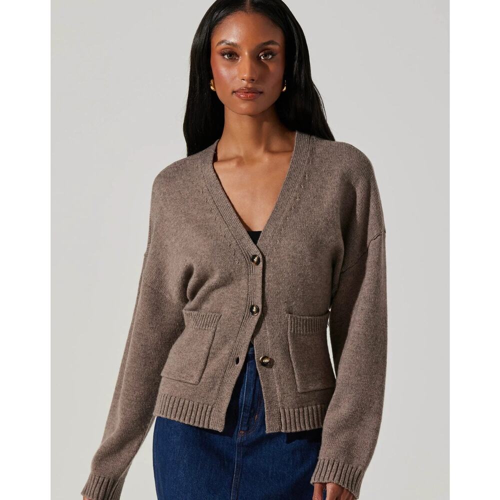 Women's Size L ASTR The Label Saffi Sweater Brown Mocha Button Up Cardigan
